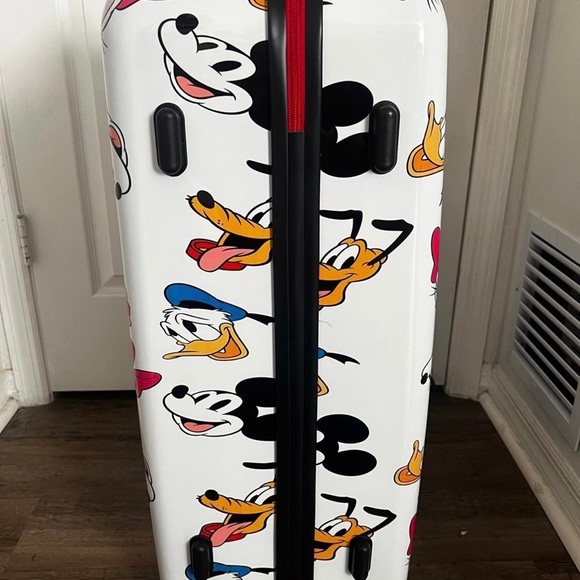 Disney Suitcase - Picture 2 of 2